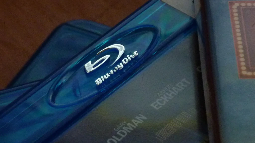 Existing Blu-ray discs will play in BDXL and IH-BD hardware, but BDXL and IH-BD discs will be incompatible with existing hardware (Image: smemon87 via Flickr)