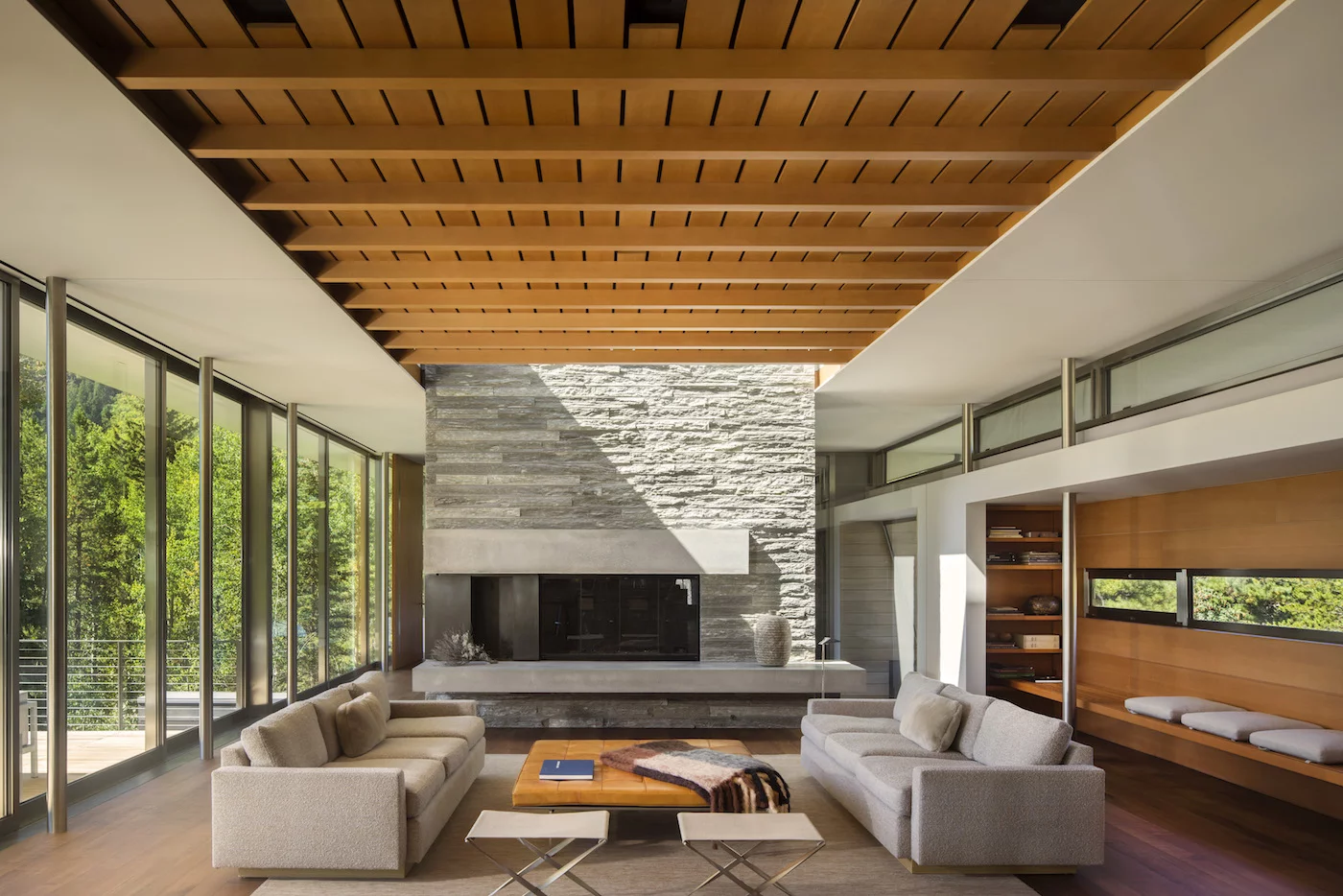 Independence Pass Residence, by Bohlin Cywinski Jackson, is based in Aspen, Colorado, and was conceived as a floating pavilion with continuous interior views end to end on the upper level