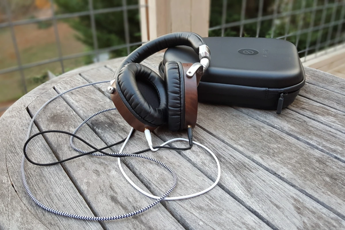 Even's H1 headphones are made from quality materials and deliver customized sound