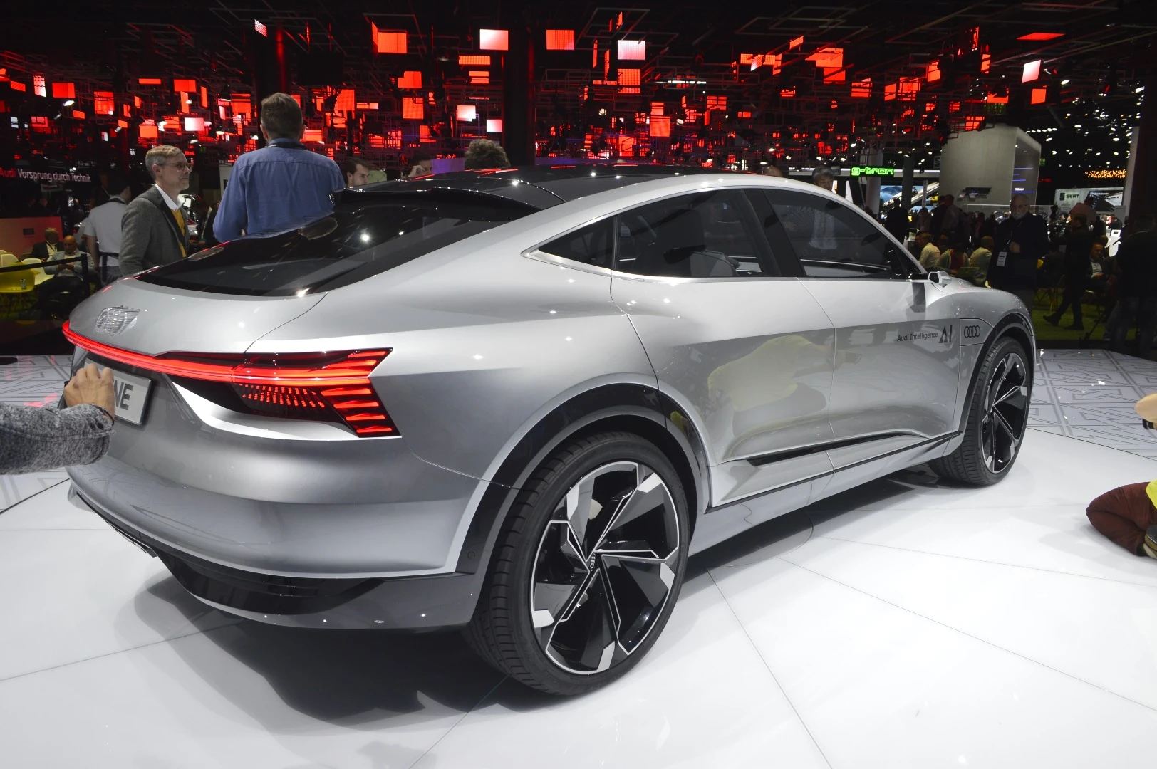 The Elaine concept has a 500 km electric range