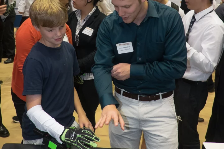 The Hands Omni haptic glove gives its wearer the sense that they're physically holding a virtual object (Photo: Jeff Fitlow/Rice University)
