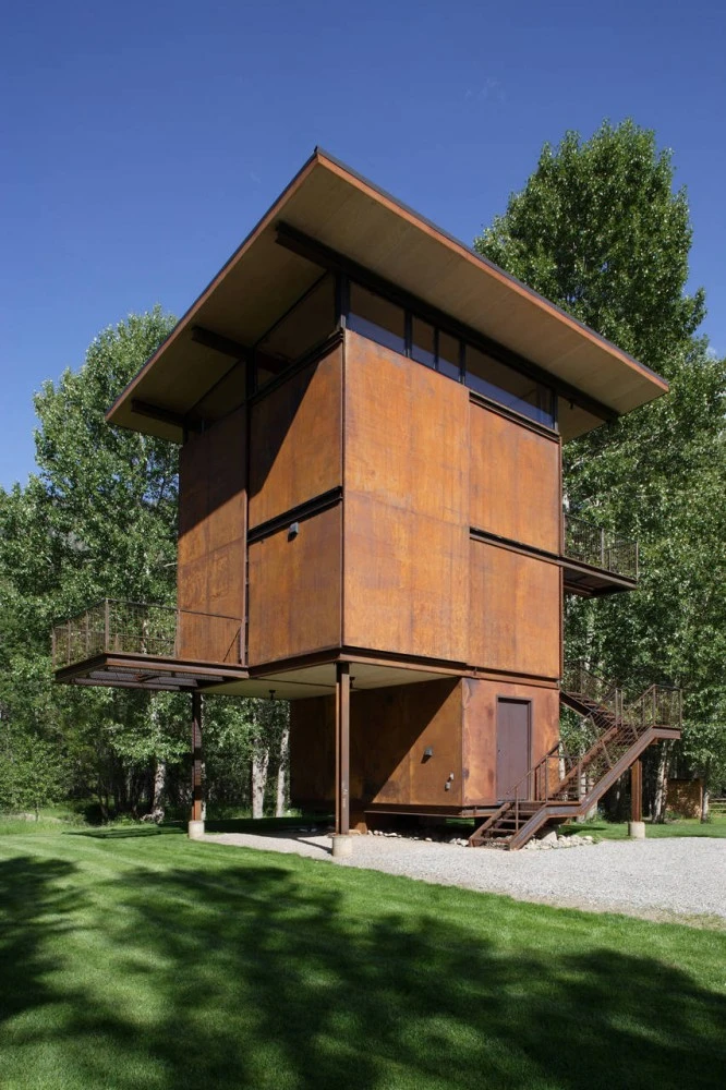 The Delta Shelter with its protective shutters closed (Photo: Olson Kundig Architects/Tim Bies)