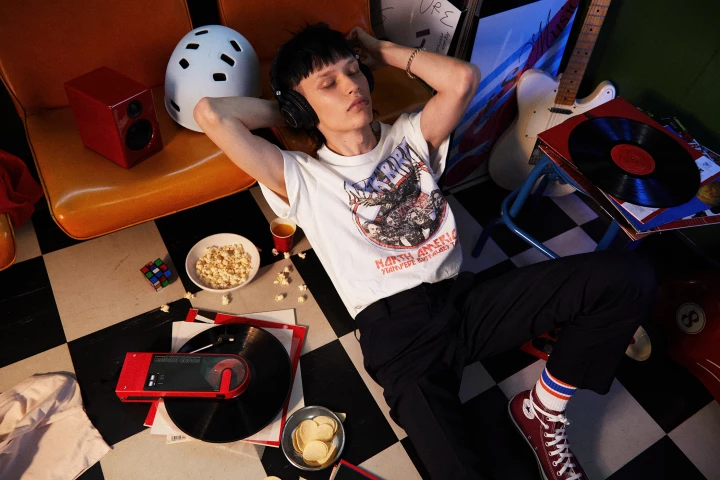 Responding to demand, Audio Technica is relaunching an 80s icon - the Sound Burger portable turntable