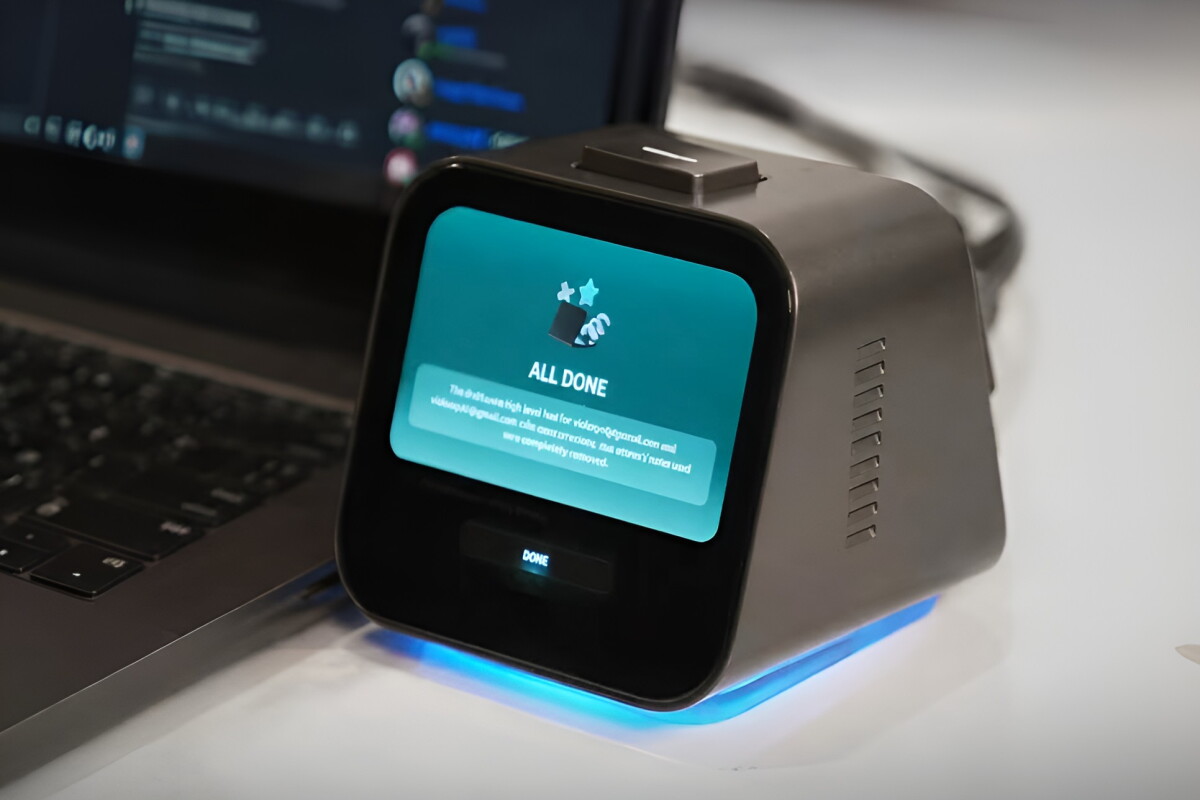 Eerie AI assistant watches your every move to commandeer your workday