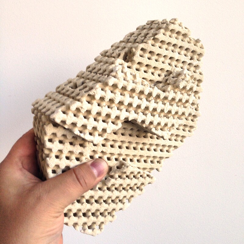 When air flows through the porous brick, it absorbs evaporated water vapor and becomes cooler (Photo: Emerging Objects)