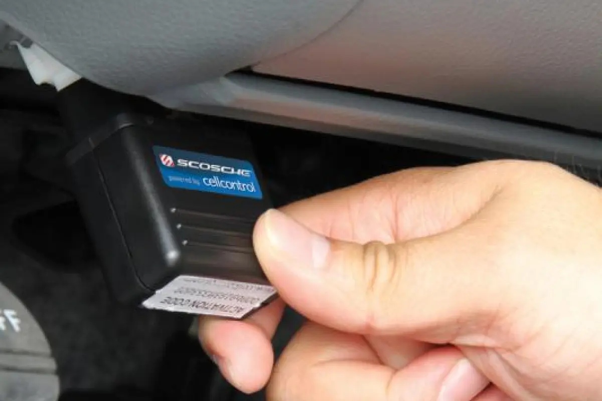 When installed in a car, Scosche's cellCONTROL disables mobile phone use while the vehicle is in motion