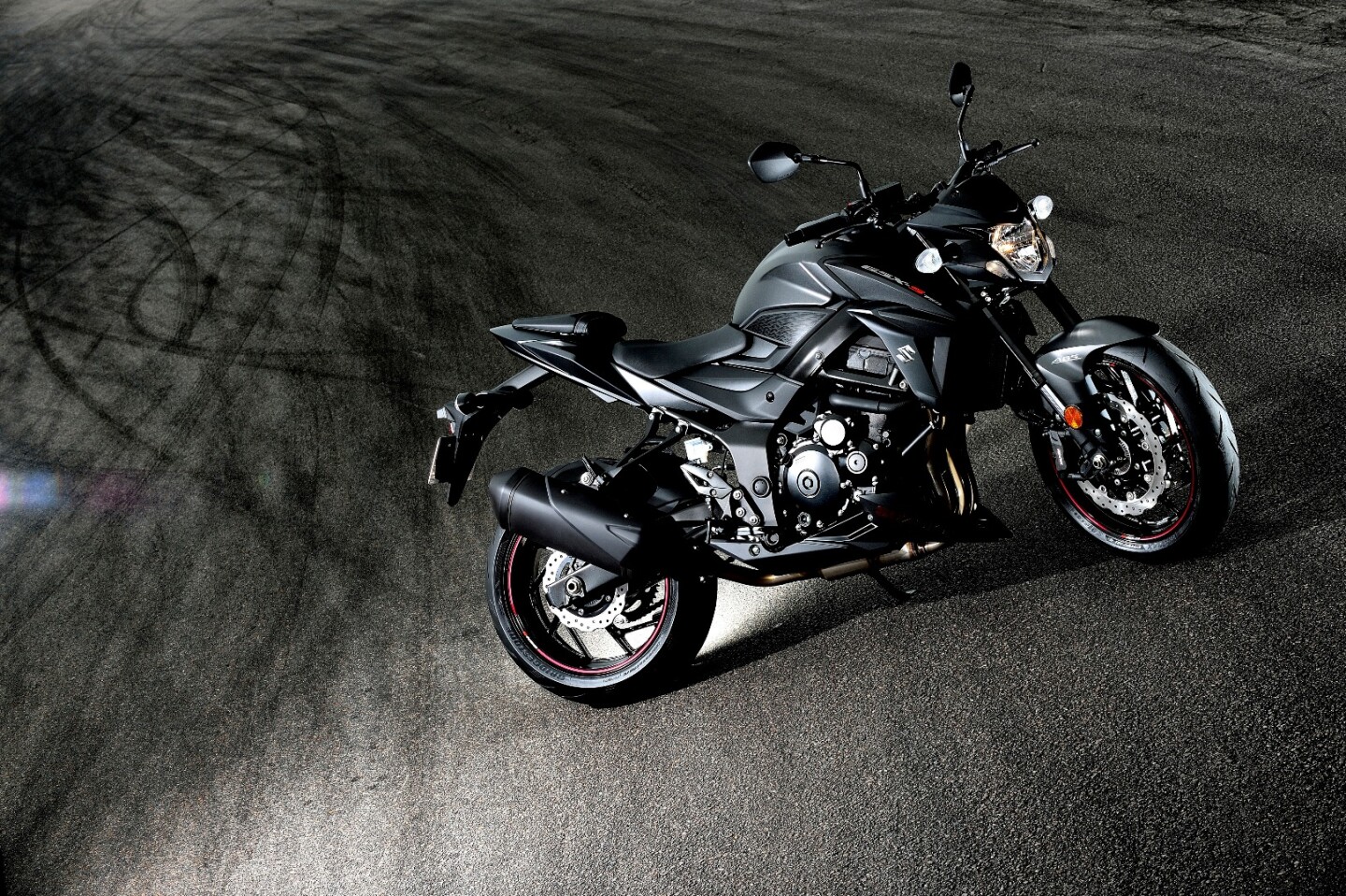 The 2017 Suzuki GSX-S750 will populate the sensible part of the GSX-S family