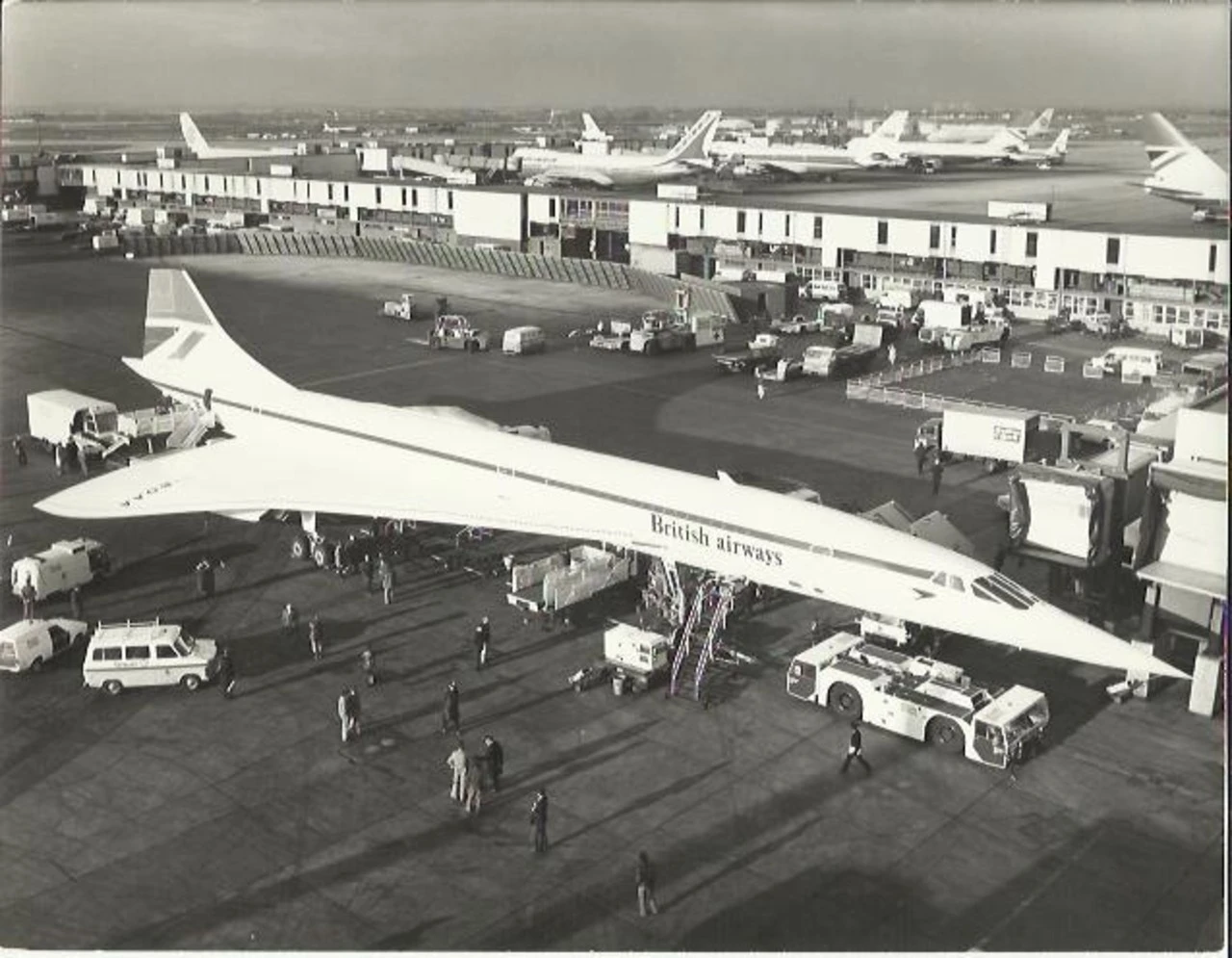 Concorde G-BOAA - first flight in 1976