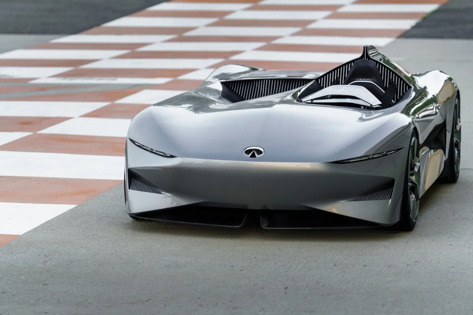 Infiniti Concept 10: electrics don't need a fancy grille