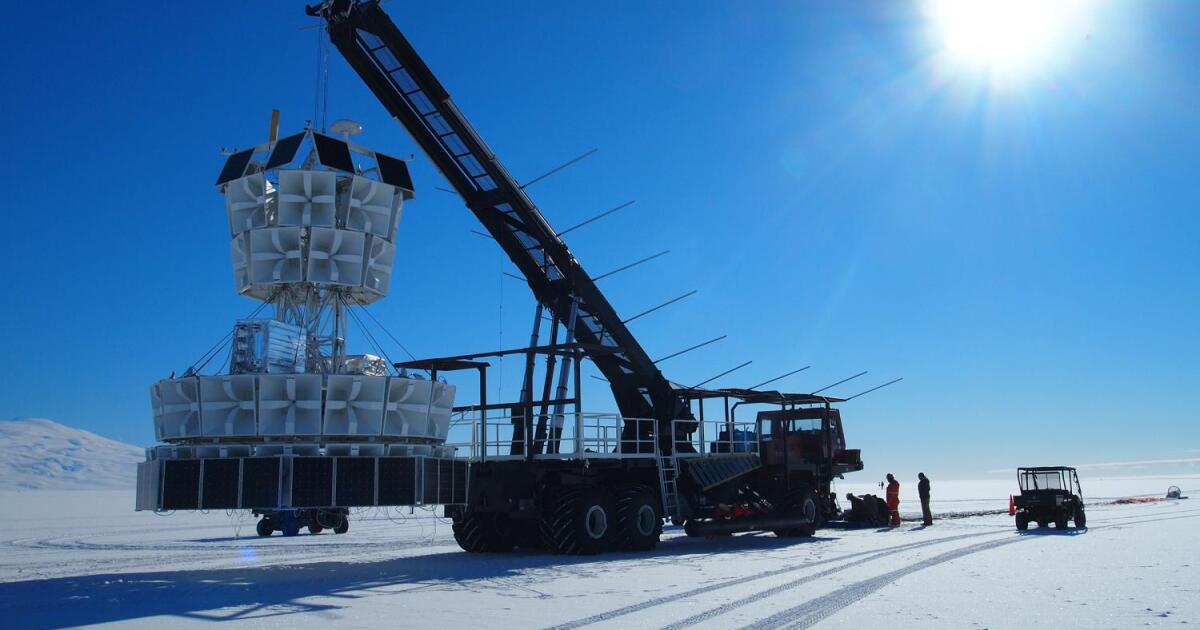 Mysterious radio signals detected under Antarctic ice Mysterious radio signals detected under Antarctic ice