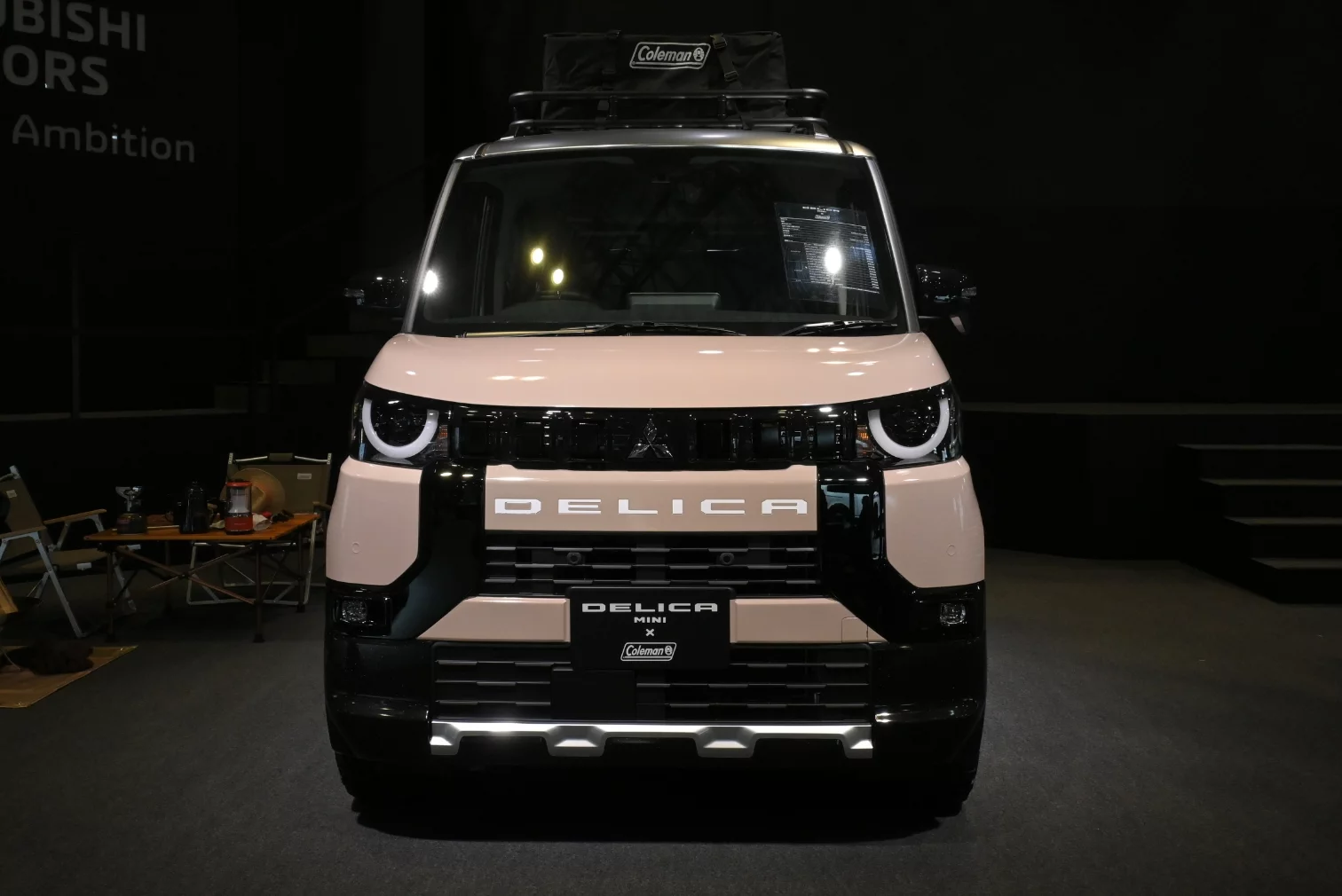 Delica Mini x Coleman show van