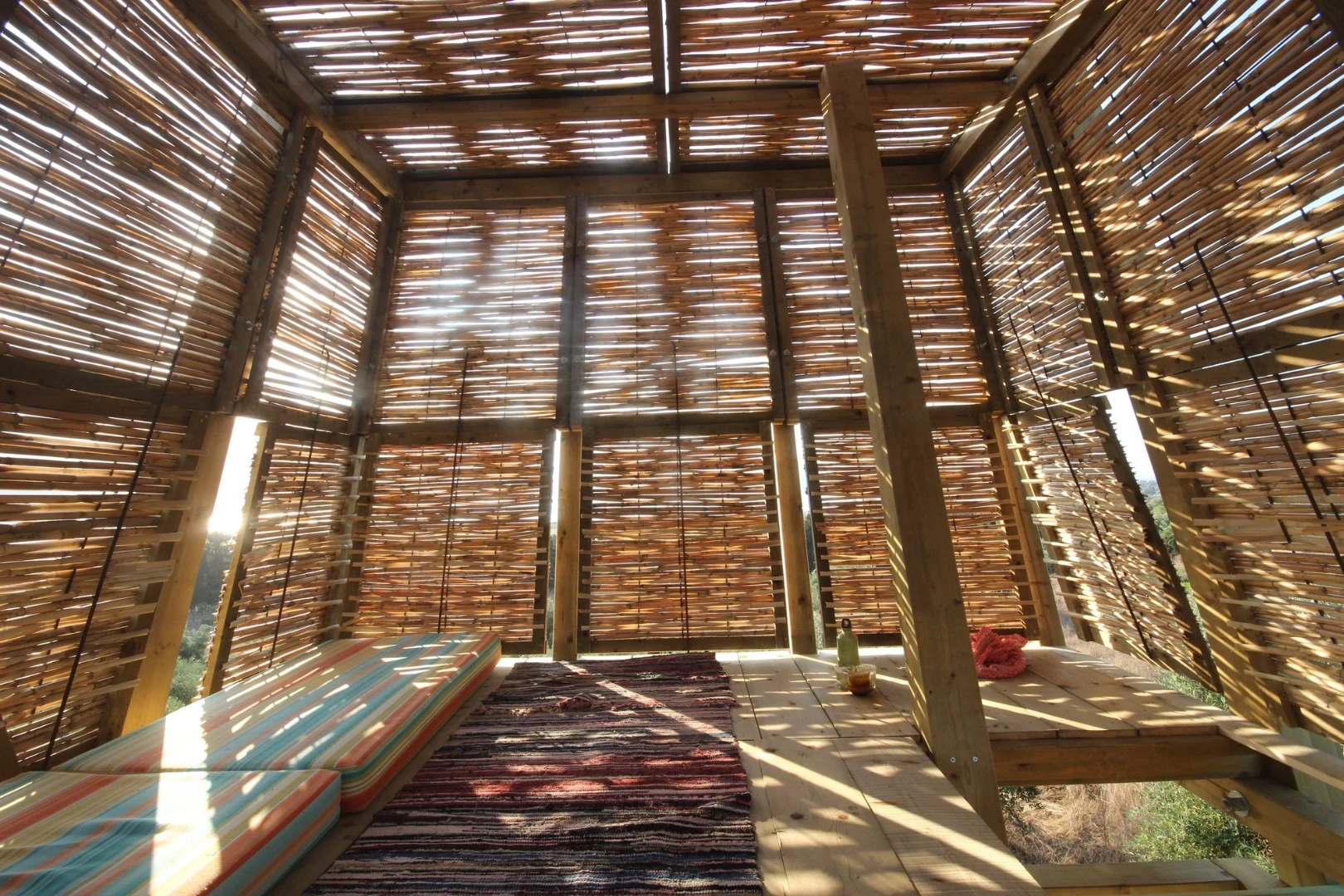 The Tragata's panels can be opened like windows