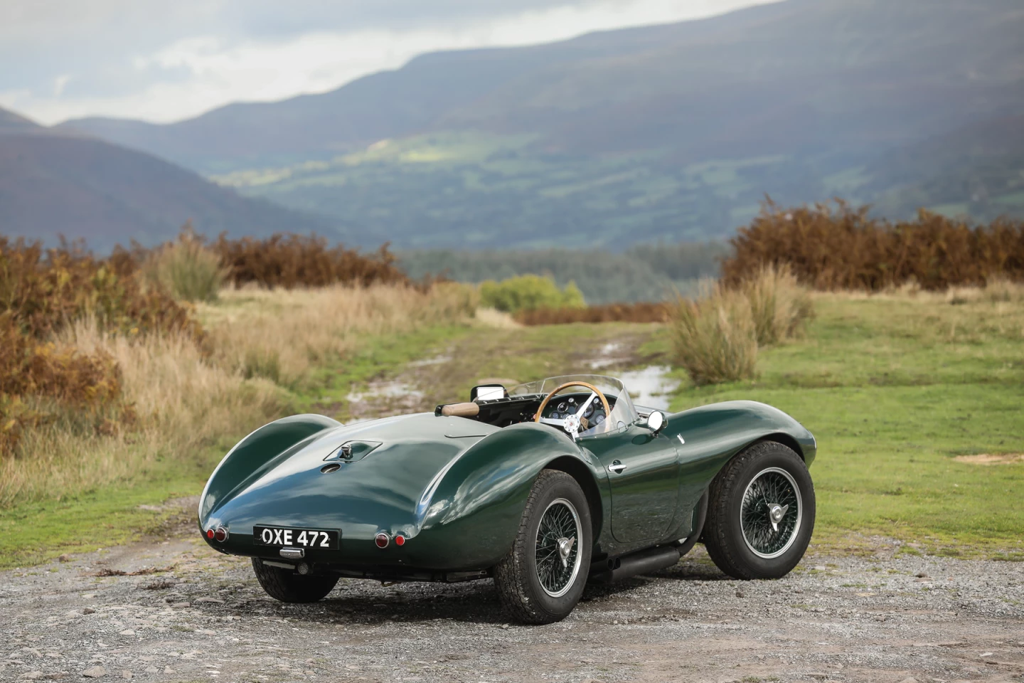 1955 Aston Martin DB3S | Sale price including Buyers Premium: £3,011,000 | $3,999,870 | Estimate: £3,000,000 – £4,000,00 | $4,000,000 to $5,315,000 | Lot 13 | Gooding & Company Passion of a Lifetime, Hampton Court Palace | 5 September, 2020