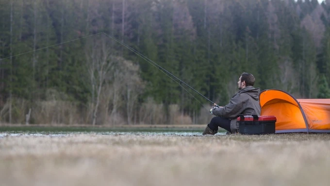 Flying tent as a fishing shelter