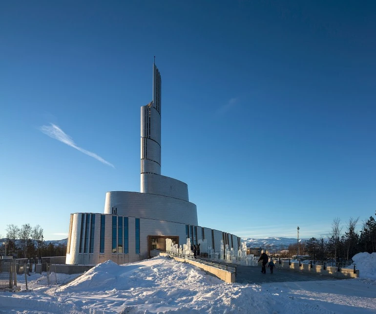 The cathedral's exterior is clad in titanium (Photo: Adam Mørk/schmidt hammer lassen)