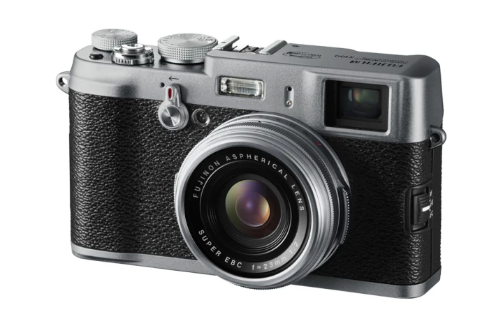 The FinePix X100 digital camera with hybrid viewfinder has been given a price and release date