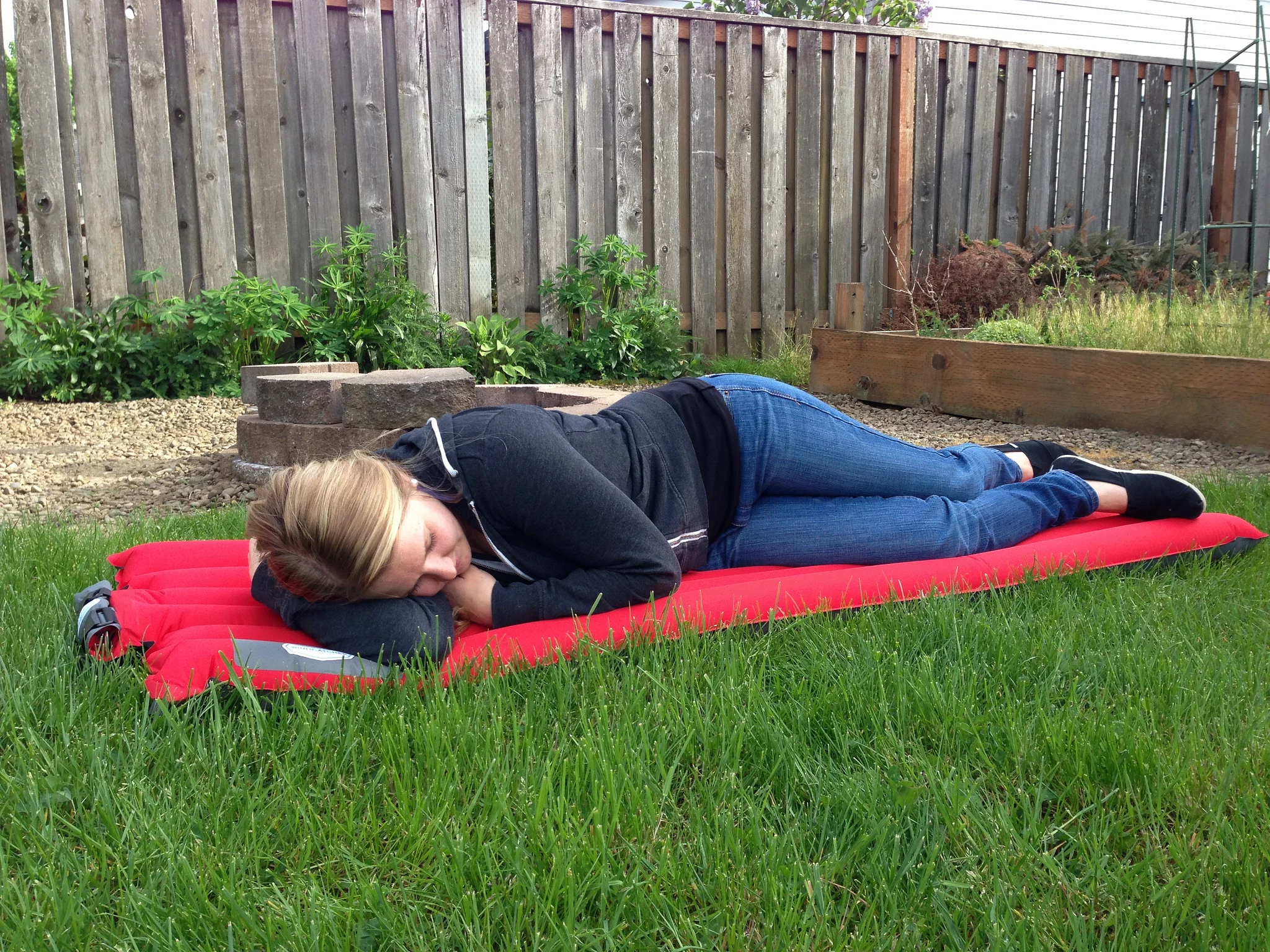 You can rest easy while others around you are still inflating air beds using a conventional valve