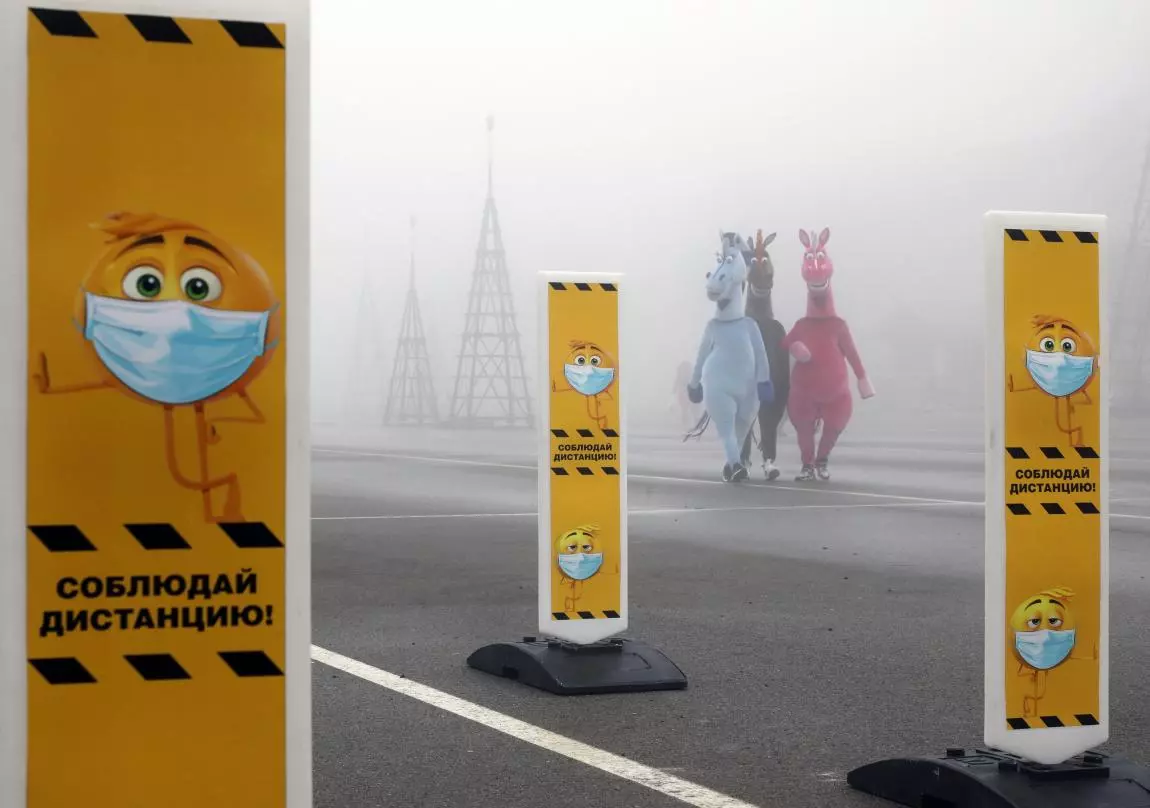 Urban Photo Awards. Finalist, Streets. Covid's Horses