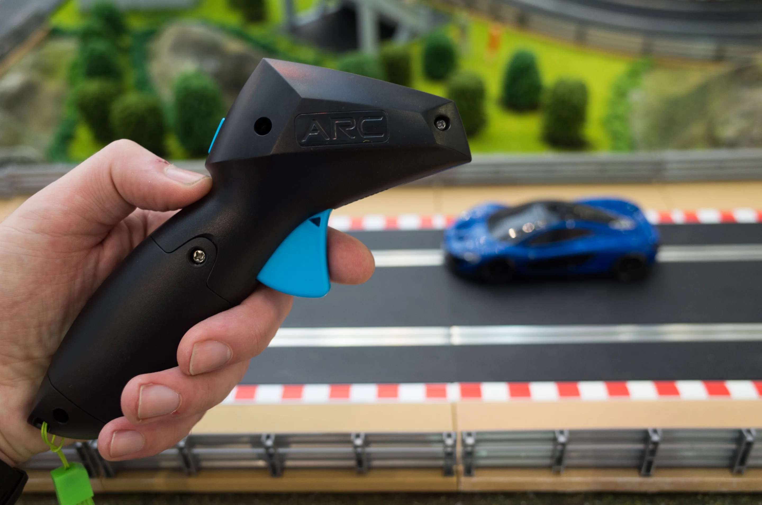 Racers with the Scalextric ARC AIR can share their lap and race times with other users via the app