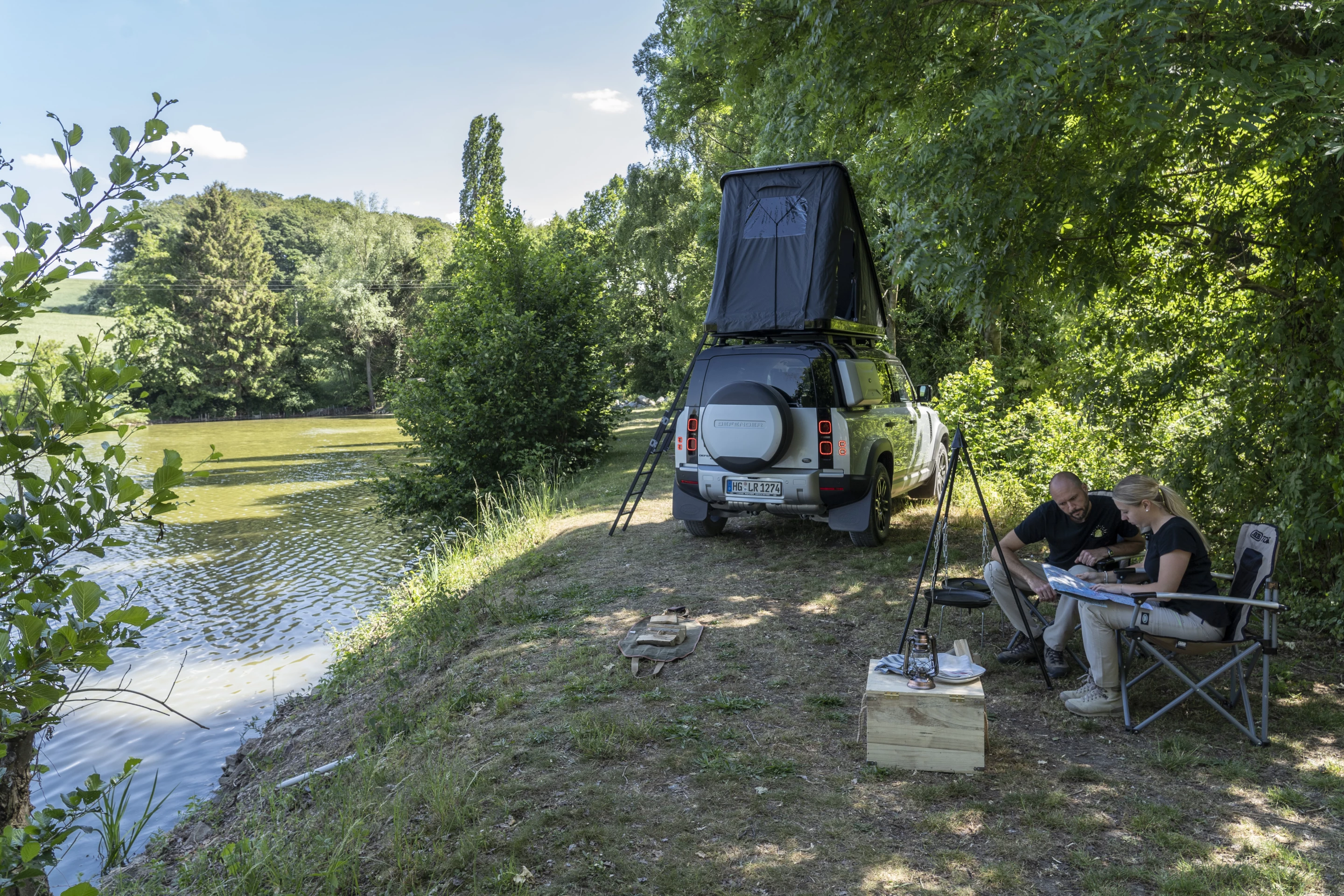Land Rover and Autohome take advantage of the Defender launch to debut a custom roof-top tent