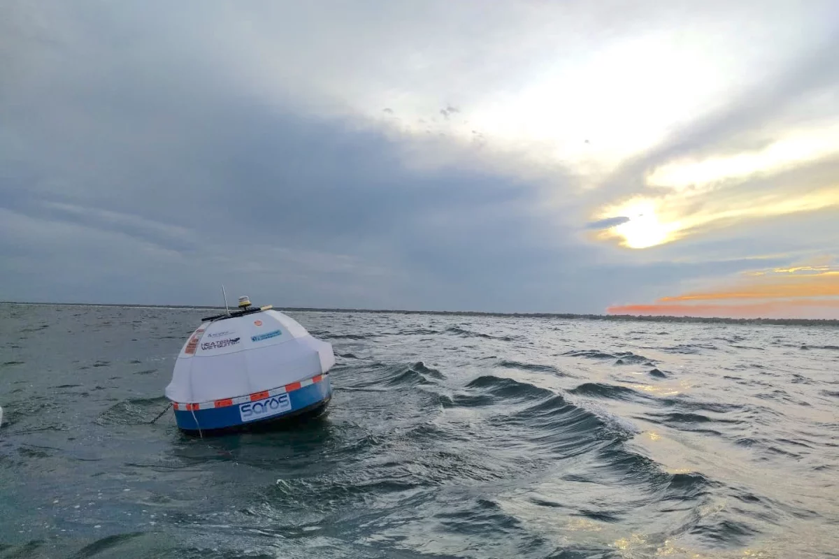 The SAROS wave-powered desalination system in action