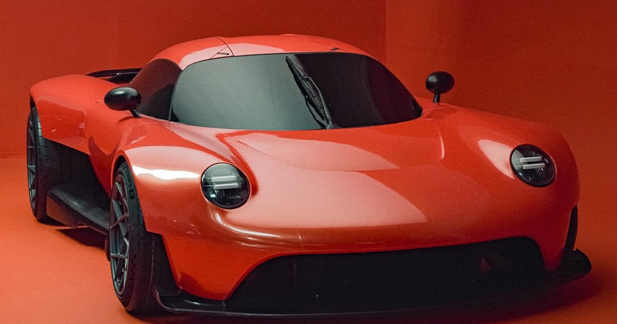 Oilstainlab HF-11 hypercar offers unique design and power Oilstainlab HF-11 hypercar offers unique design and power