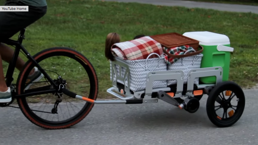 With the bike hitch kit, the Erovr becomes a bike trailer