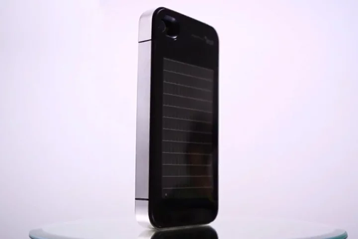 The EnerPlex solar charger for iPhone 4/4S incorporates a thin, flexible CIGS PV module from Ascent Solar