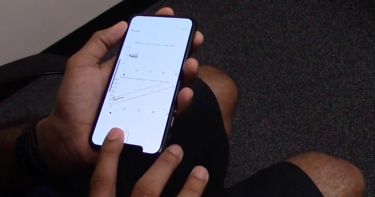 Experimental app lets iPhones monitor blood pressure