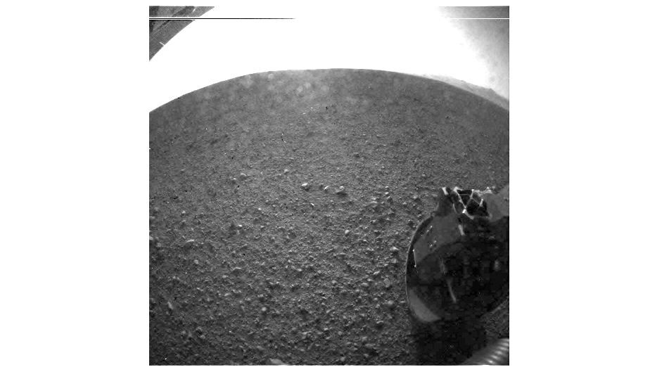 One of the first images from Mars by Curioisty (Image: NASA/JPL-Caltech)