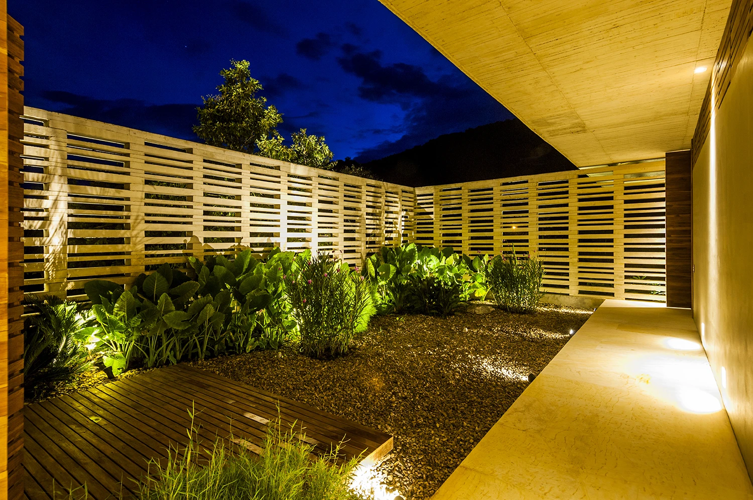 Casa 74 also features a rainwater catchment system which collects rainwater for use as irrigation (Photo: David Uribe)