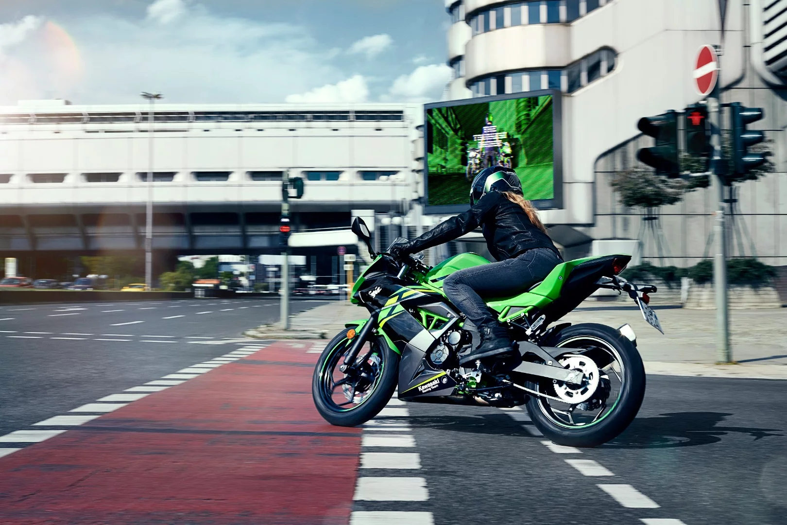 The 2019 Kawasaki Ninja 125 in action