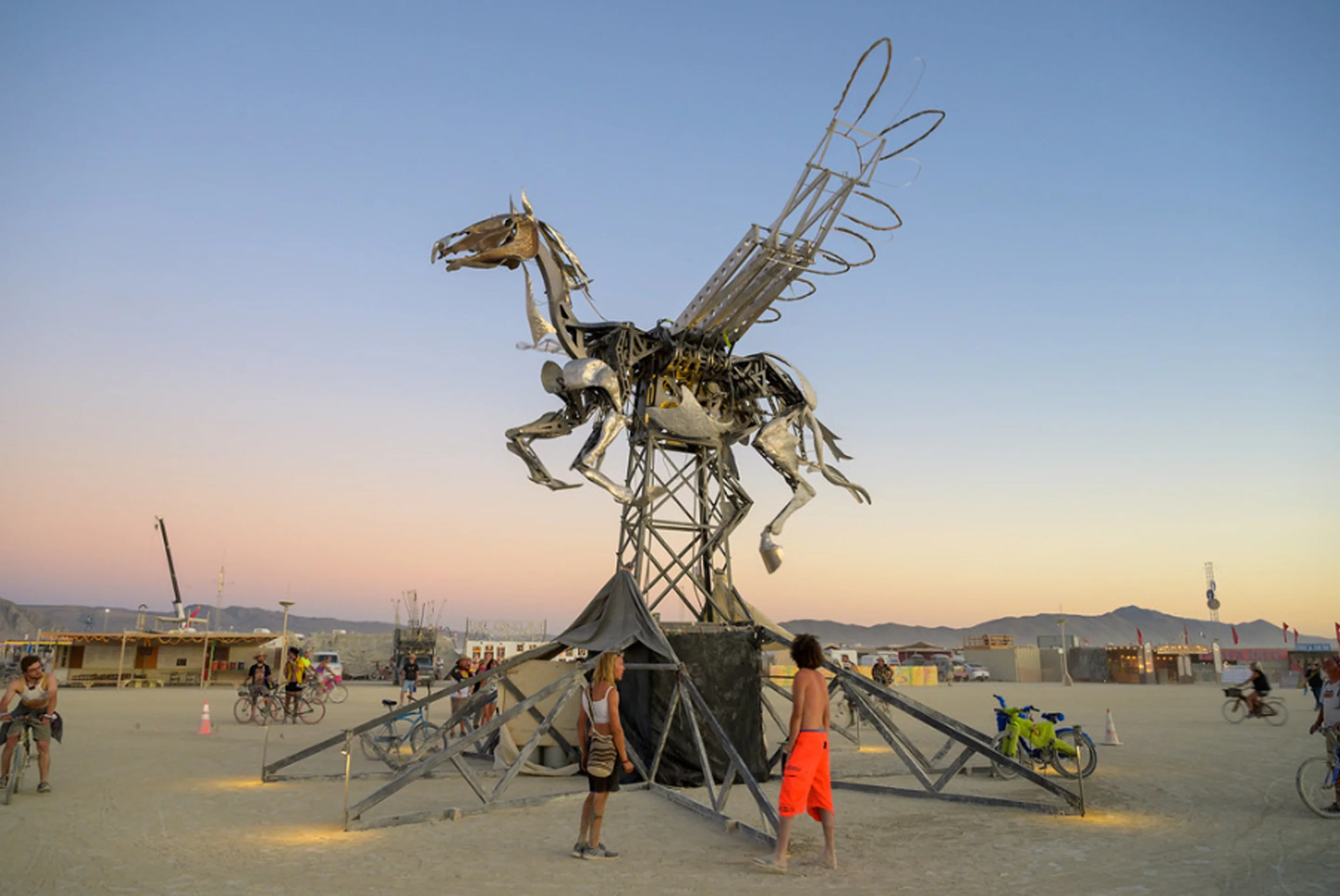 In order to see Nebula Rider run, fly and flame all at the same time – for a timed one-minute period – Burning Man attendees had to work together, simultaneously pressing eight buttons that were situated around the base