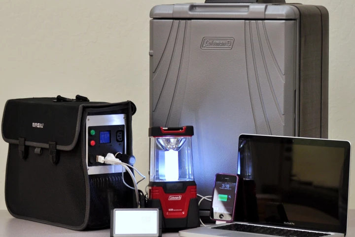 SiGNa Chemistry has received funding from USAID to develop portable hydrogen fuel technology, such as the DPS 300 hydrogen generator (left)