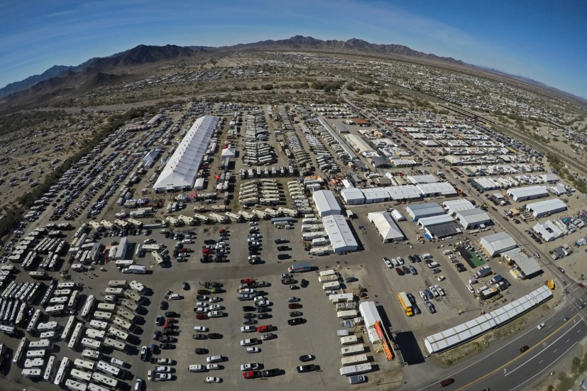 Every year, the biggest congregation of RV's, travel trailers, snowbirds, overlanders, and off-road enthusiasts happen to all converge in the tiny, dusty town of Quartzite, Arizona - between 750,000 and 1 million of them!
