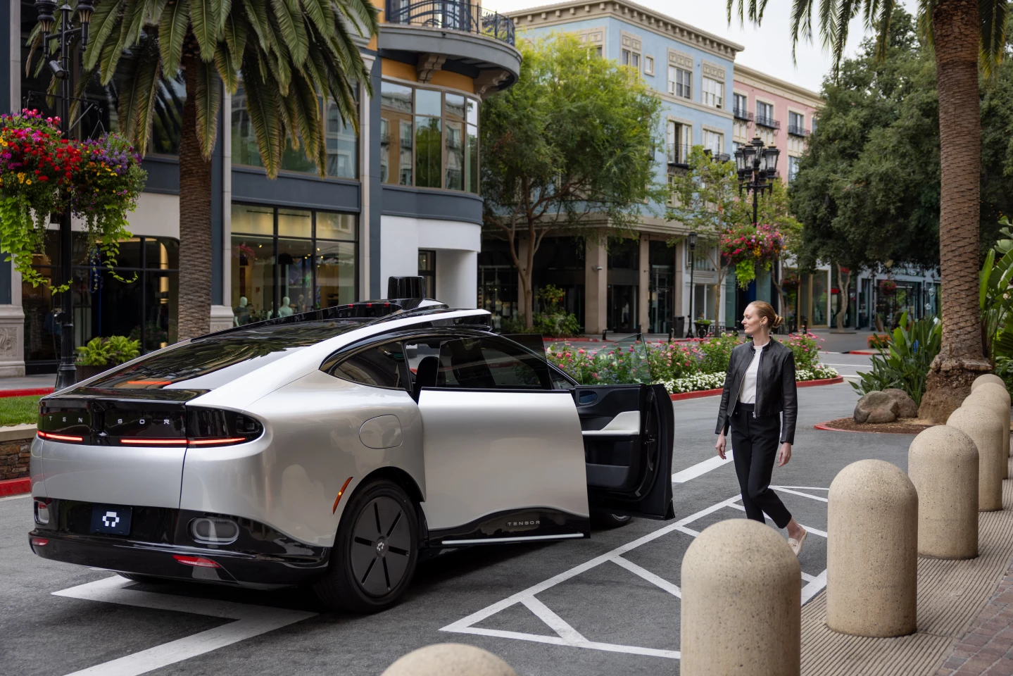 The Tensor Robocar can respond to a variety of voice commands, such as opening and closing doors and windows