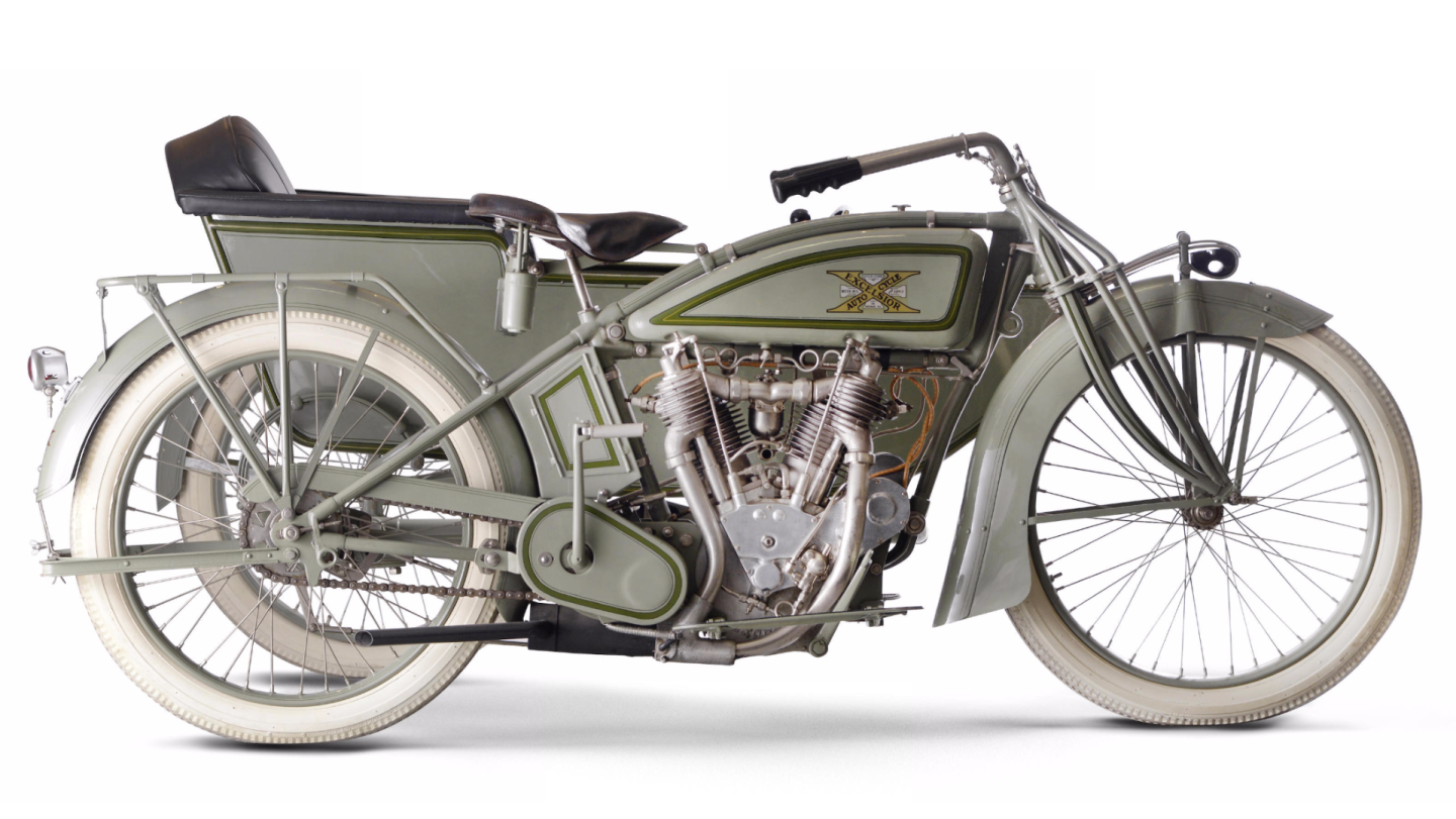£26,450 ($40,838) – 1917 Excelsior 61ci Motorcycle CombinationLot 27 at Bonhams Lonatti Collection held on 17 October, 2015Estimate: £25,000 - 30,000 ($38,500 - $46,000)
