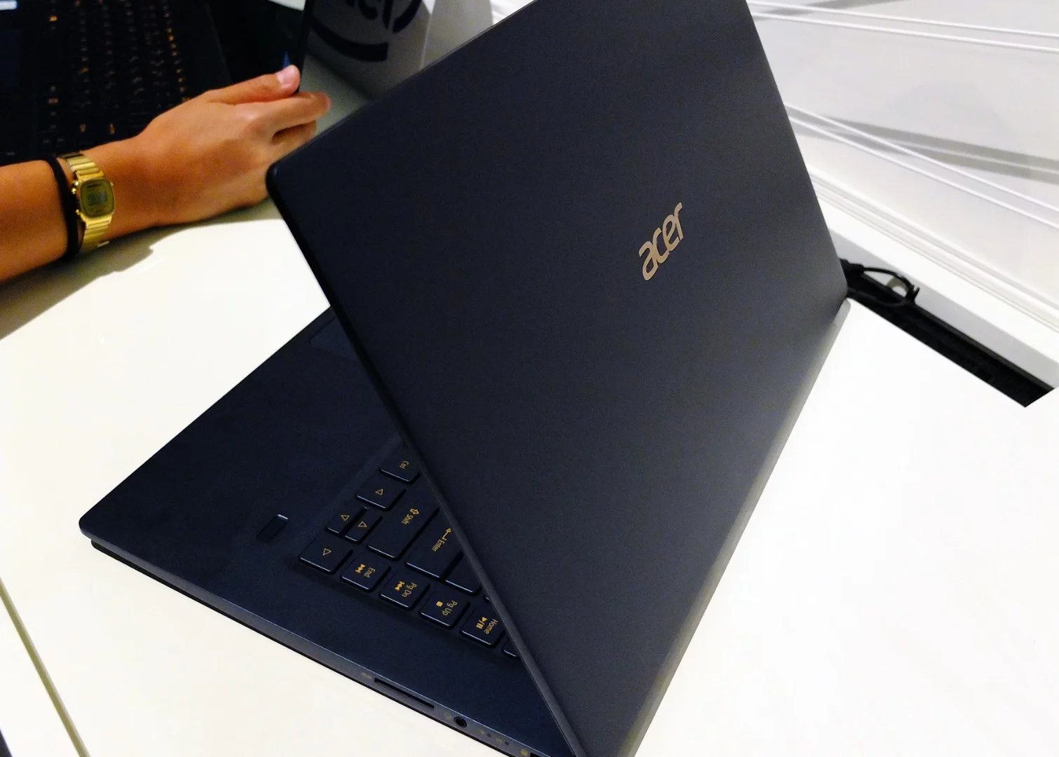 The Acer Swift 5 is made from a special magnesium-lithium alloy to maintain lightness