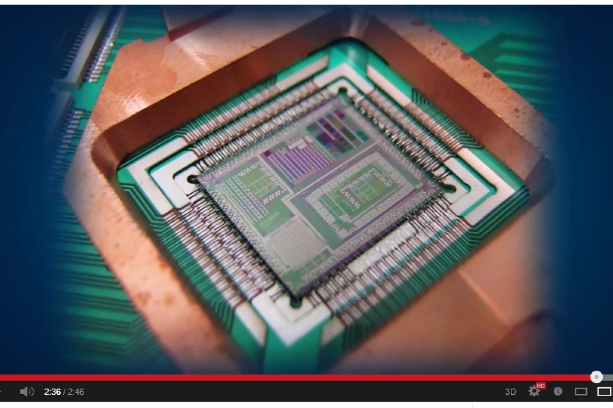 D-Wave's 512-Qubit Vesuvius quantum computing chip can match it with massively parallel supercomputers (Photo: D-Wave)