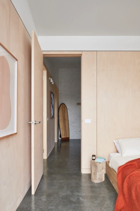 Inside the 10 Star Home by The Sociable Weaver and Clare Cousin Architects