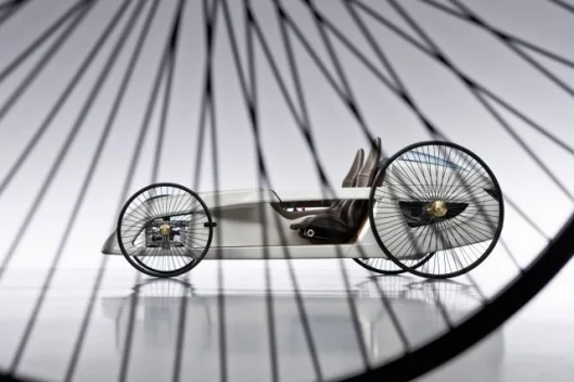 Mercedes Benz F-CELL Roadster