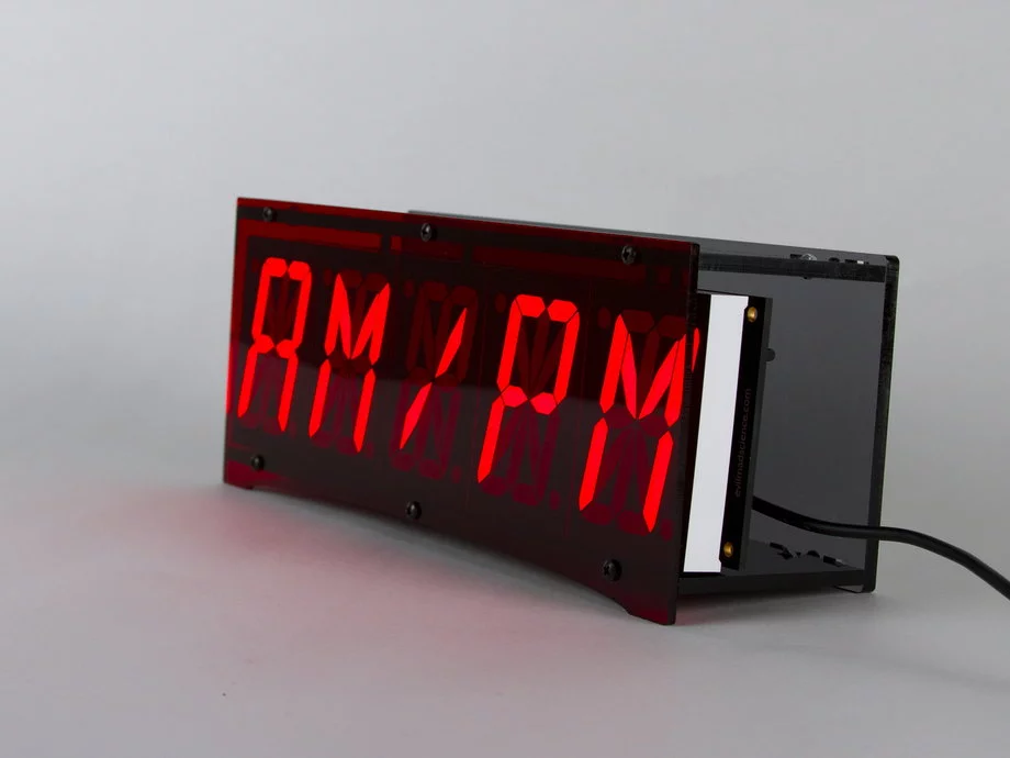 Alpha Clock Five subtly lets you know when it's set to 12-hour mode