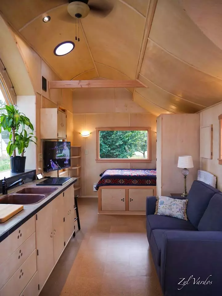 View towards the Damselfly House's main bedroom