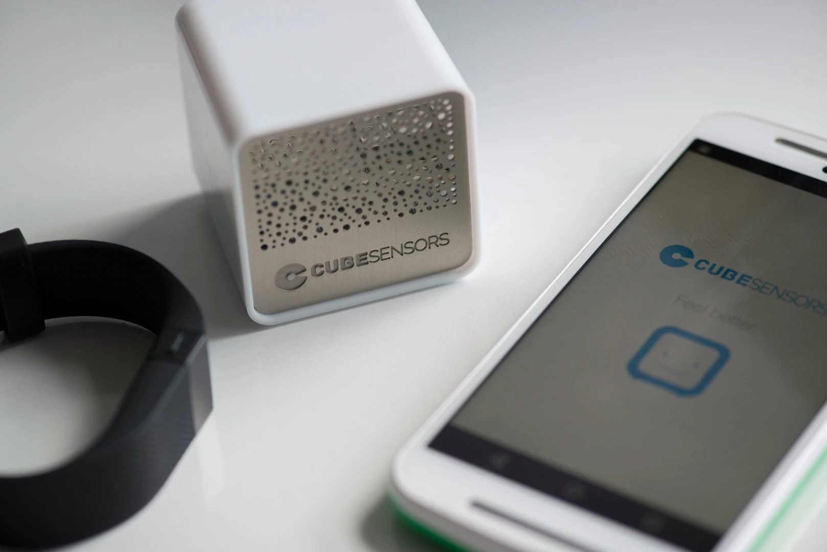 CubeSensors can work with the sleep tracking function of Fitbit and Jawbone UP activity trackers