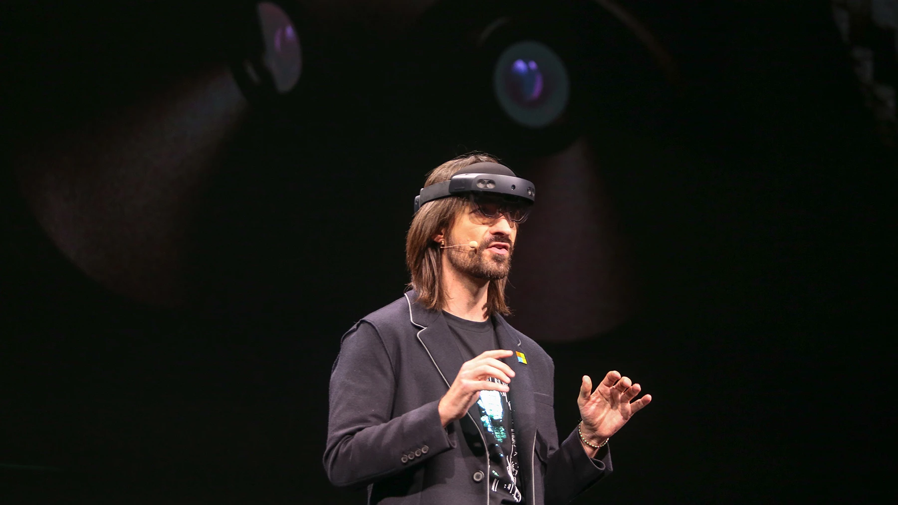 Microsoft has been showing off the HoloLens 2 at Mobile World Congress 2019