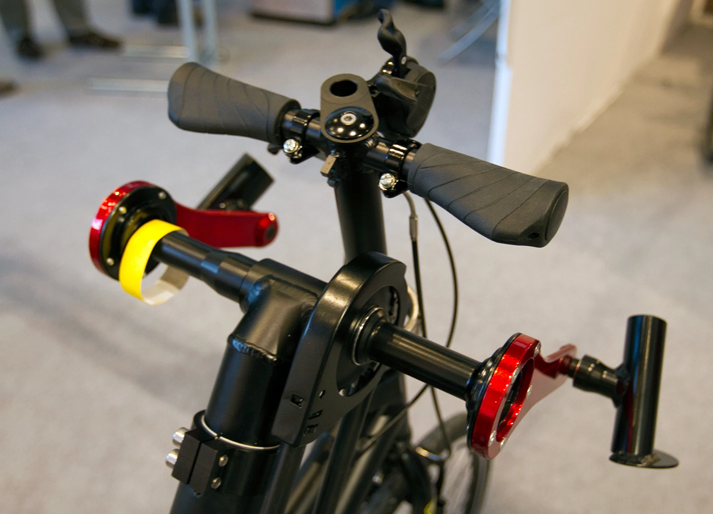 The unique handlebars of the Varibike
