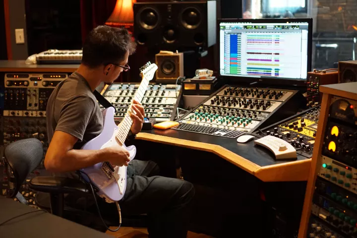 The Jamstik Core can work like a traditional guitar through amps and pedals, but also features a MIDI interface and onboard processing