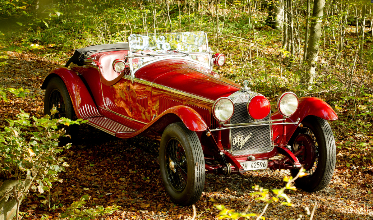 The highest priced of those Alfa sales is likely to be the 1931 Alfa Romeo 6C 1750 5E Serie a Compresseur Spider Gran Sport above, which has a wonderful back story and an equally impressive estimate of €1.8 - €2.4 million (US$2,000,000 - US$2,700,000). An ex-works race formerly owned by prominent Grand Prix racer Giuseppe Campari and subsequently raced by exiled Russian Imperial Guardsman, Boris Ivanowski, this car has an impeccable and unbroken history.