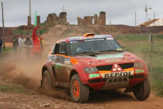 Mitsubishi's Stéphane Peterhansel/Jean-Paul Cottret