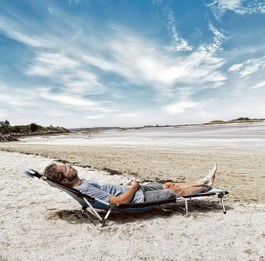 The LayBakPak frame can be converted into a recliner